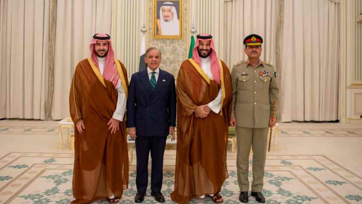 ¡Alianza Histórica! Pakistán y Arabia Saudita Soldan en un Acuerdo de Defensa Estratégico con Implicaciones Nucleares