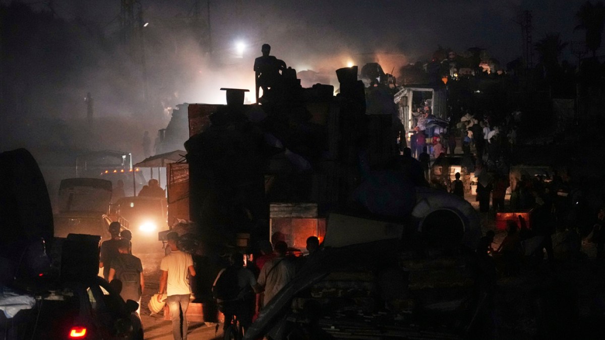 Gaza Bajo Fuego: Ejército Israelí Avanza, Civiles Huyen en Caos y Destrucción