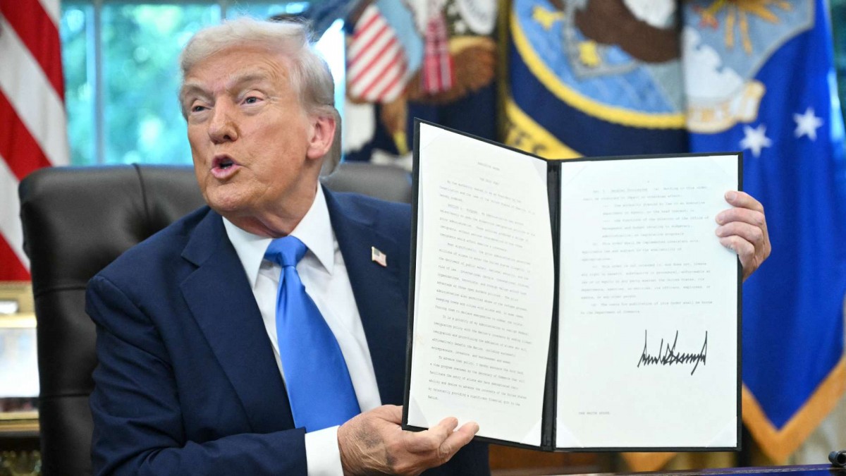 ¡Trump crea la polémica Tarjeta Dorada: millones de dólares para residencia exprés en EE.UU.!