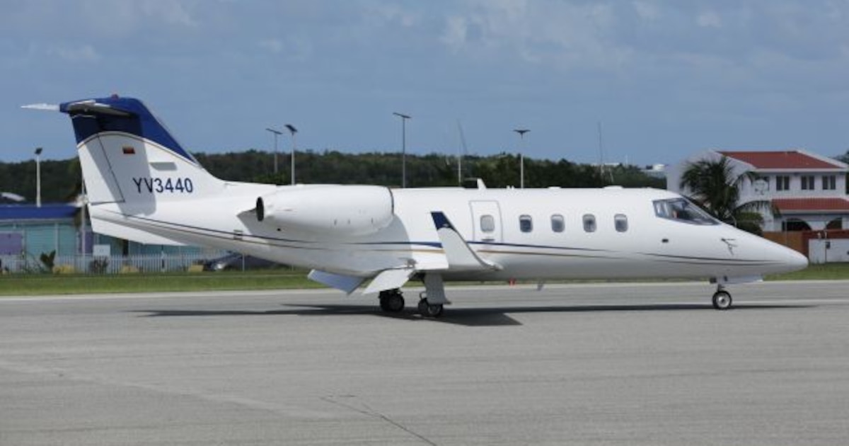 Accidente en Maiquetía: Learjet 55 se estrella tras despegar, deja víctimas y vincula a empresario panameño cercano al chav
