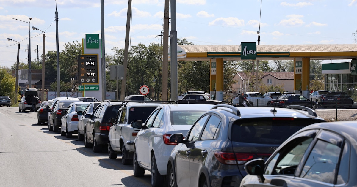 Crisis en Rusia: Escasez de gasolina y filas kilométricas por ataques a infraestructura petrolera