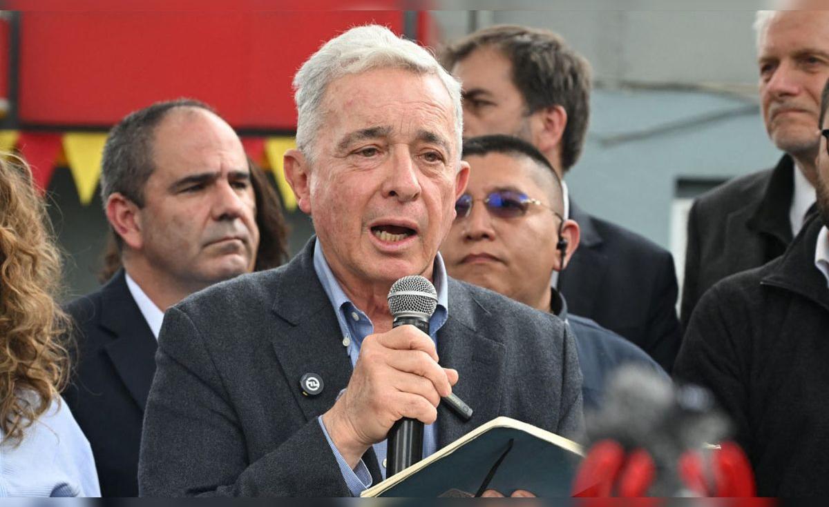 Tribunal absuelve a Uribe y revoca su condena, alegando ilegalidad en las pruebas y errores en sentencia inicial