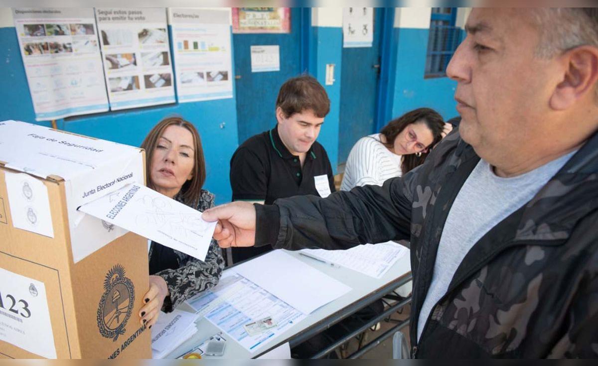 URGENTE: Argentina Revoluciona sus Elecciones con la Innovadora Boleta Única de Papel en Jornada Crítica