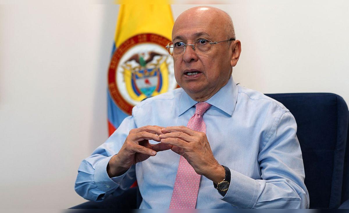 ¡Uribe absuelto y condena anulado! Ministro de Justicia renuncia en medio de crisis política en Colombia