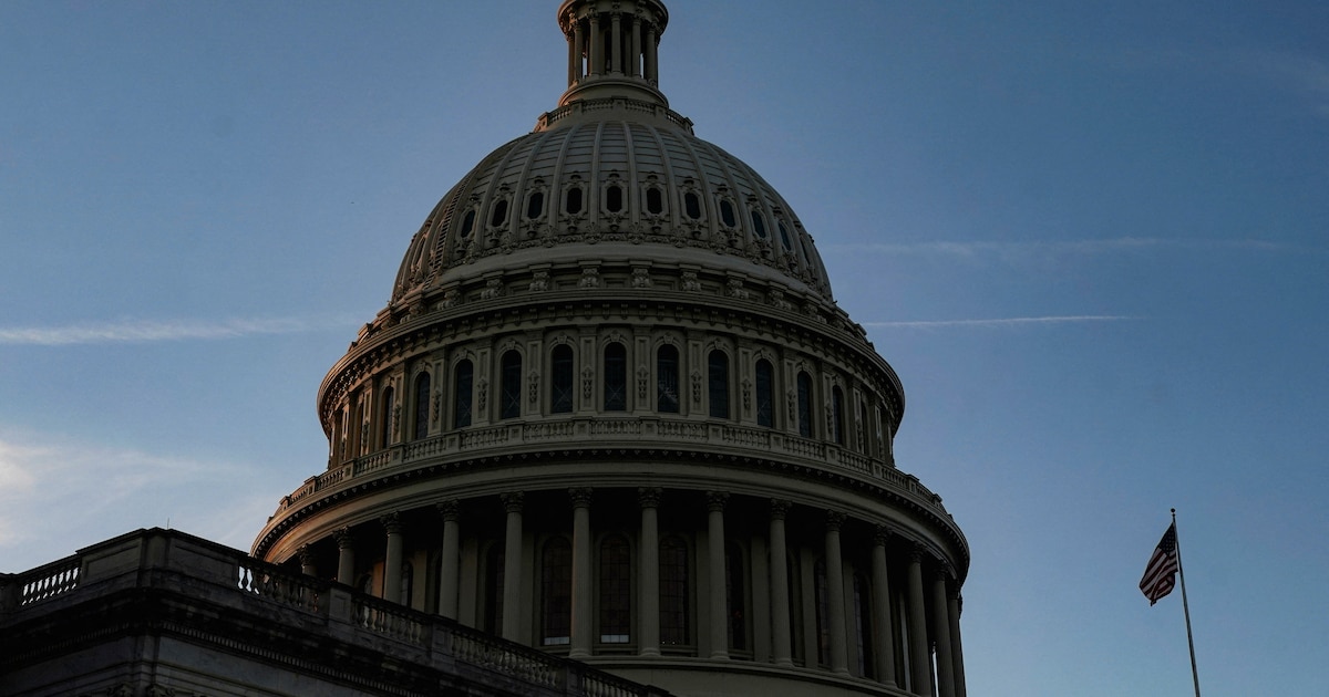 Cierre del gobierno de EE. UU. en punto muerto: Demócratas y republicanos sin acuerdo y Trump prepara recortes masivos