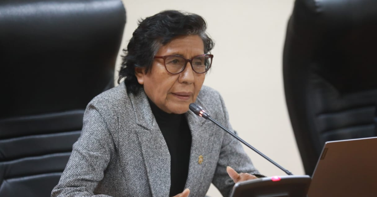 Comisión de Ética promoverá denuncia de oficio contra Lucinda Vásquez