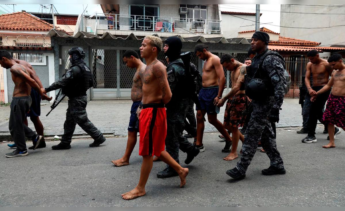 ¡Máxima tensión en Río! Ejecutan la mayor operación contra el Comando Vermelho con 20 muertos y medio centenar de arrestos en