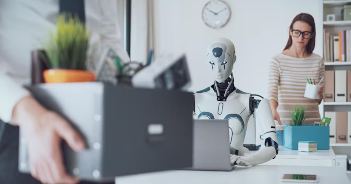 ¡Alerta! La inteligencia artificial amenaza con reemplazar el 50% de empleos en comercio y campos clave en EE.UU.