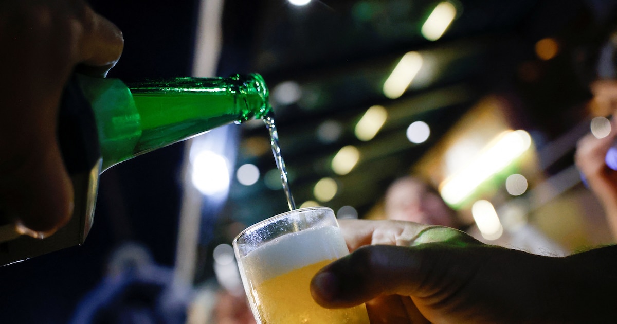Crisis en Brasil: caída del 50% en ventas de alcohol por ola de intoxicaciones de metanol