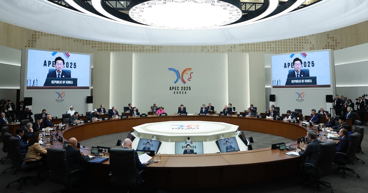 EEUU y China anuncian acuerdo histórico en la cumbre APEC: alivio en la guerra comercial y auge para la economía global