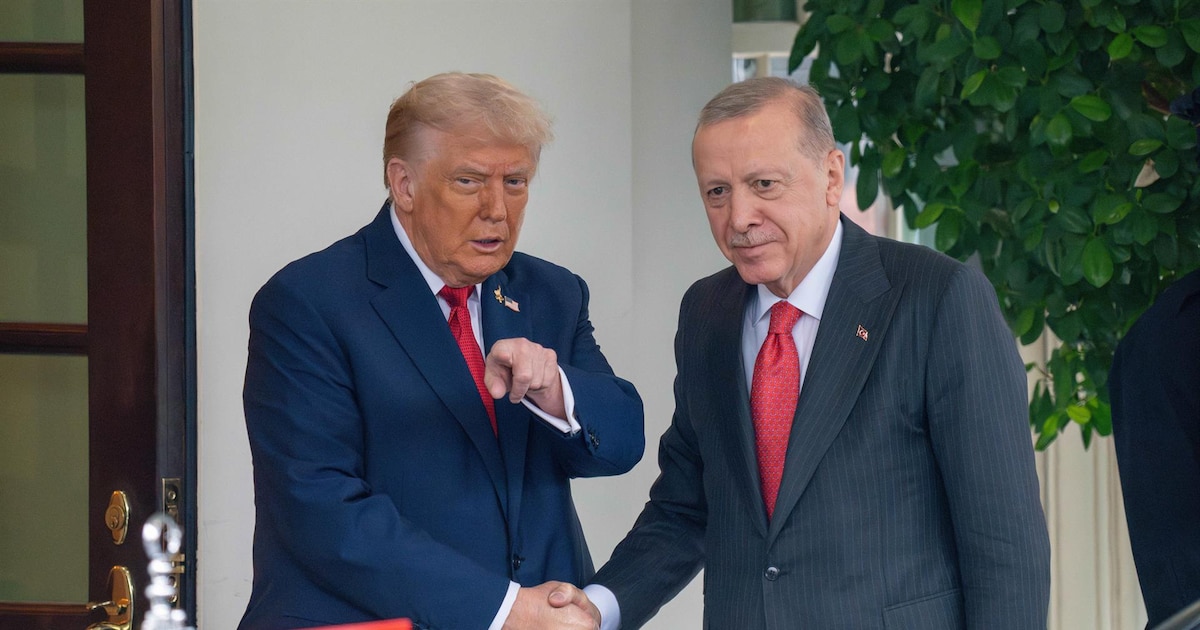 Trump pide a Turquía convencer a Hamas para aceptar la paz en Gaza en medio de negociaciones clave
