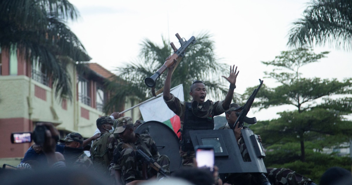 ¡Masacre en Madagascar: Dos muertos y 26 heridos en la mayor protesta contra cortes de agua y electricidad en años!