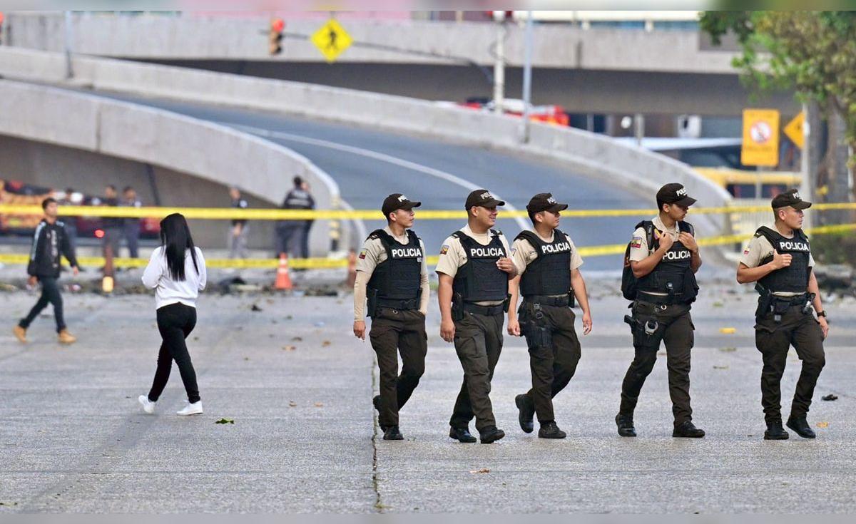 ¡Ecuador en estado de emergencia! Puentes y centros comerciales atacados por bandas criminales en ola de violencia y represalia