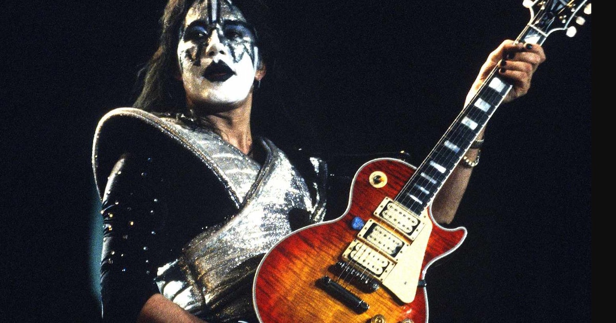 Fans peruanos despiden y homenajean a Ace Frehley, icónico guitarrista de KISS