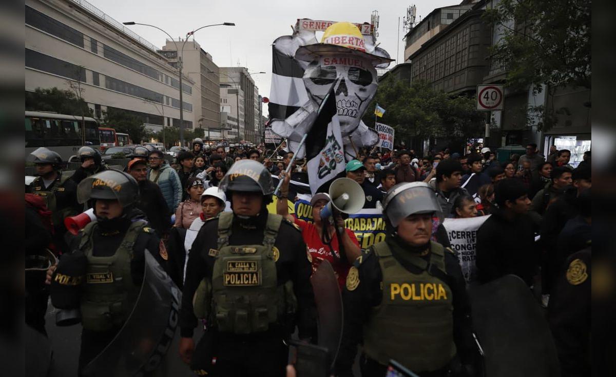 Estado de emergencia en Lima podría facilitar abusos y detenciones excesivas