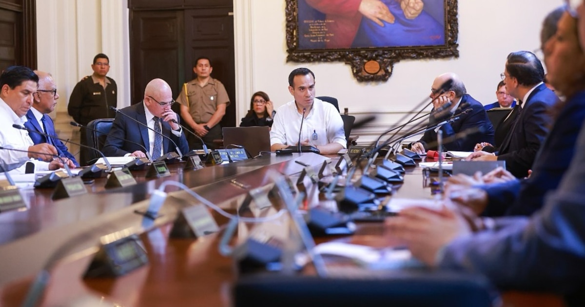 Presidente José Jerí ordena sesión continua del Consejo de Ministros