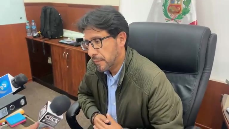 Restricción de tránsito en la vía a Chiple por colapso parcial