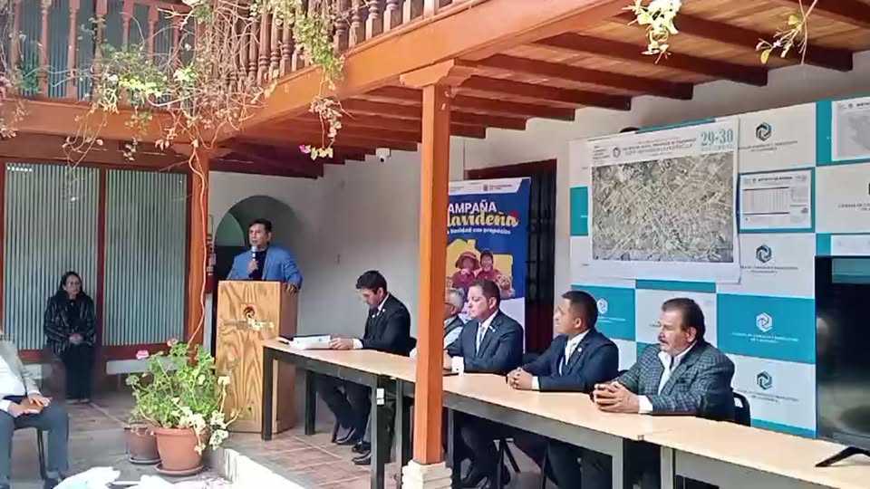 Autoridades y empresarios de Cajamarca abogan por planificación territorial y catastro único