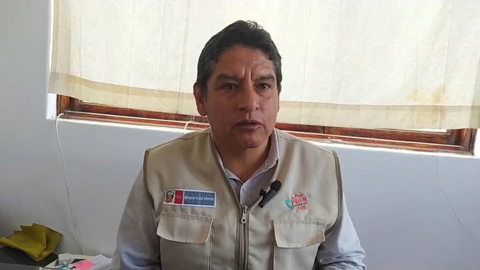 Autoridades advierten que colocar tranqueras para cobrar a mineros ilegales es delito