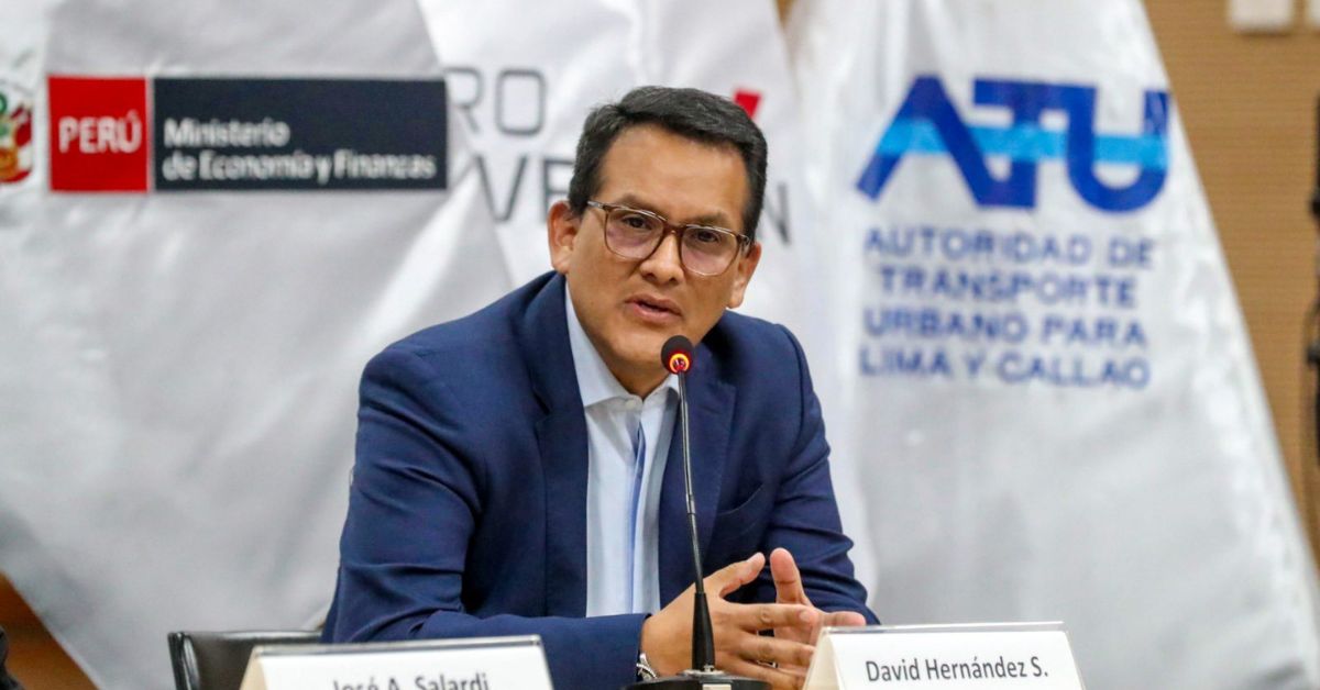 Gobierno acepta renuncia del presidente de la ATU y confirma a David Hernández en el cargo