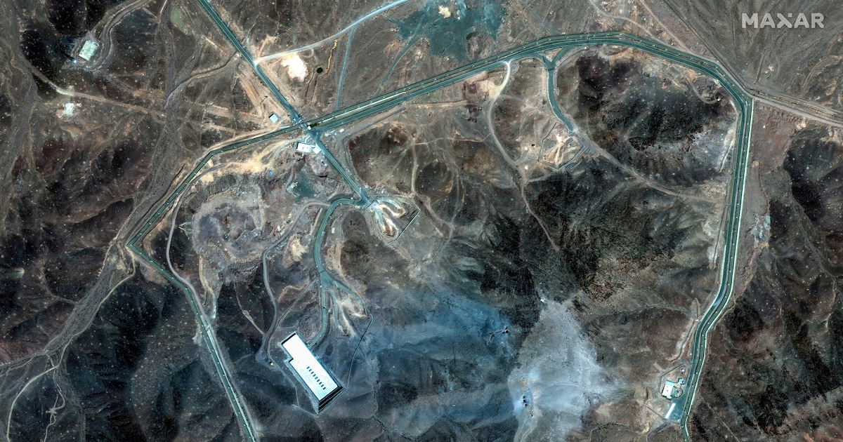 Irán revela que uranio enriquecido de sus instalaciones atacadas por EE.UU sigue bajo los escombros, en medio de escalada de tensión