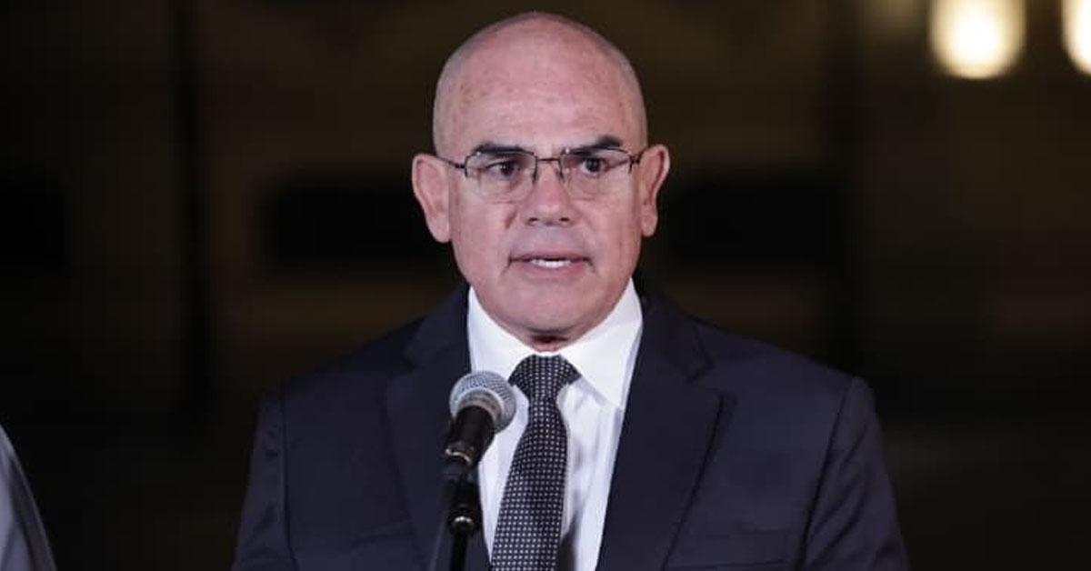 Premier Ernesto Álvarez asegura compromiso del gobierno con la estabilidad económica