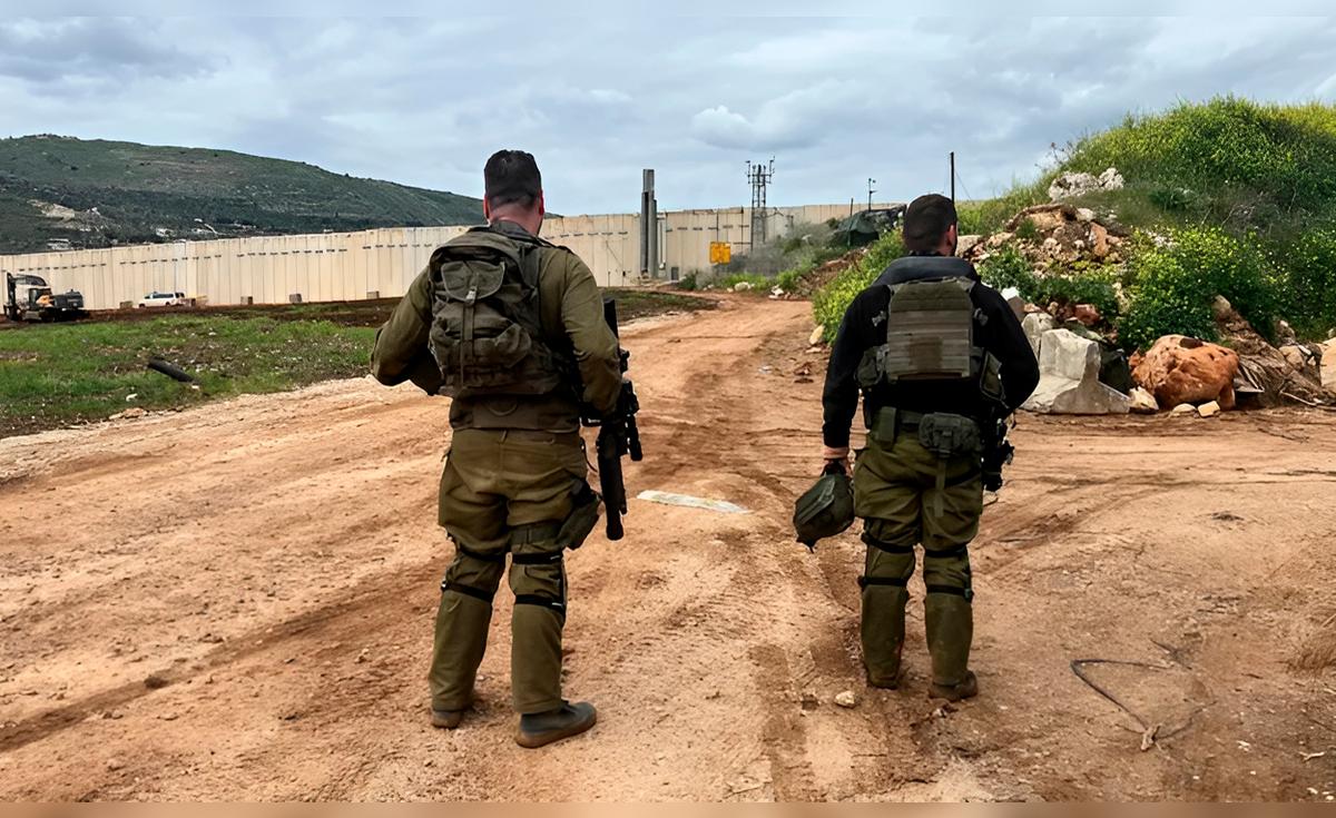 Israel elimina a dos combatientes de Hezbollah en ofensiva en Líbano y refuerza su presión militar