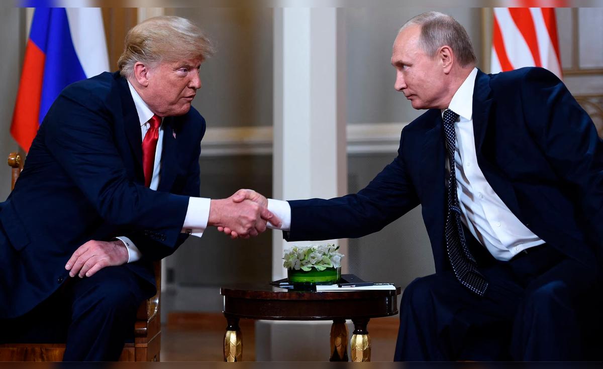 Trump revela que Putin le pidió intervenir para negociar la paz en Ucrania y poner fin a una década de conflicto