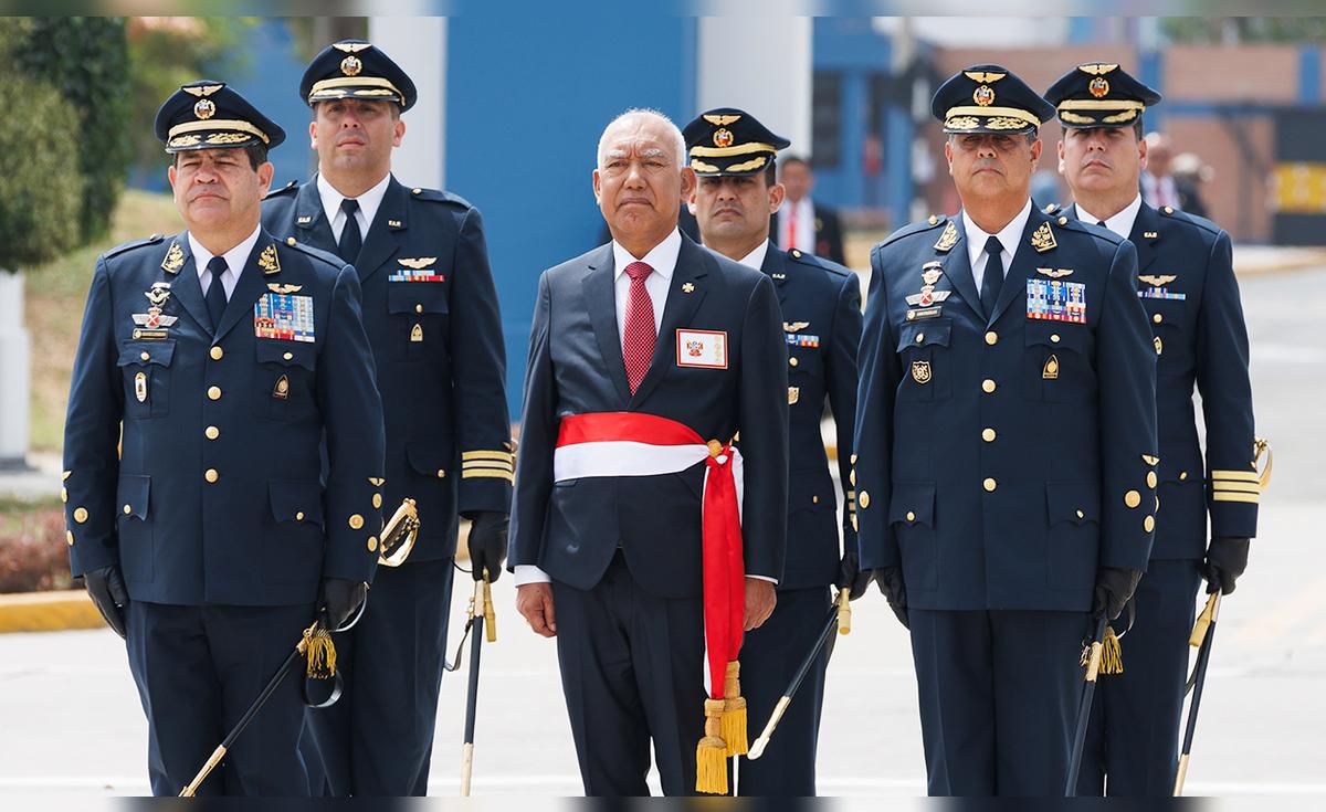 Relevo en la FAP no afectará la compra de 24 cazas militares