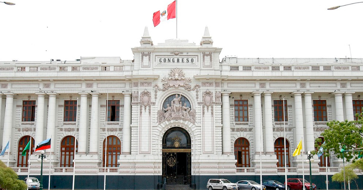 Oficial mayor del Congreso niega responsabilidad en uso de cámara en mitin de FP y afirma estar de vacaciones