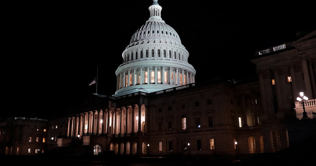 La Cámara de EEUU aprueba ley para levantar cierre gubernamental y la envía a Trump