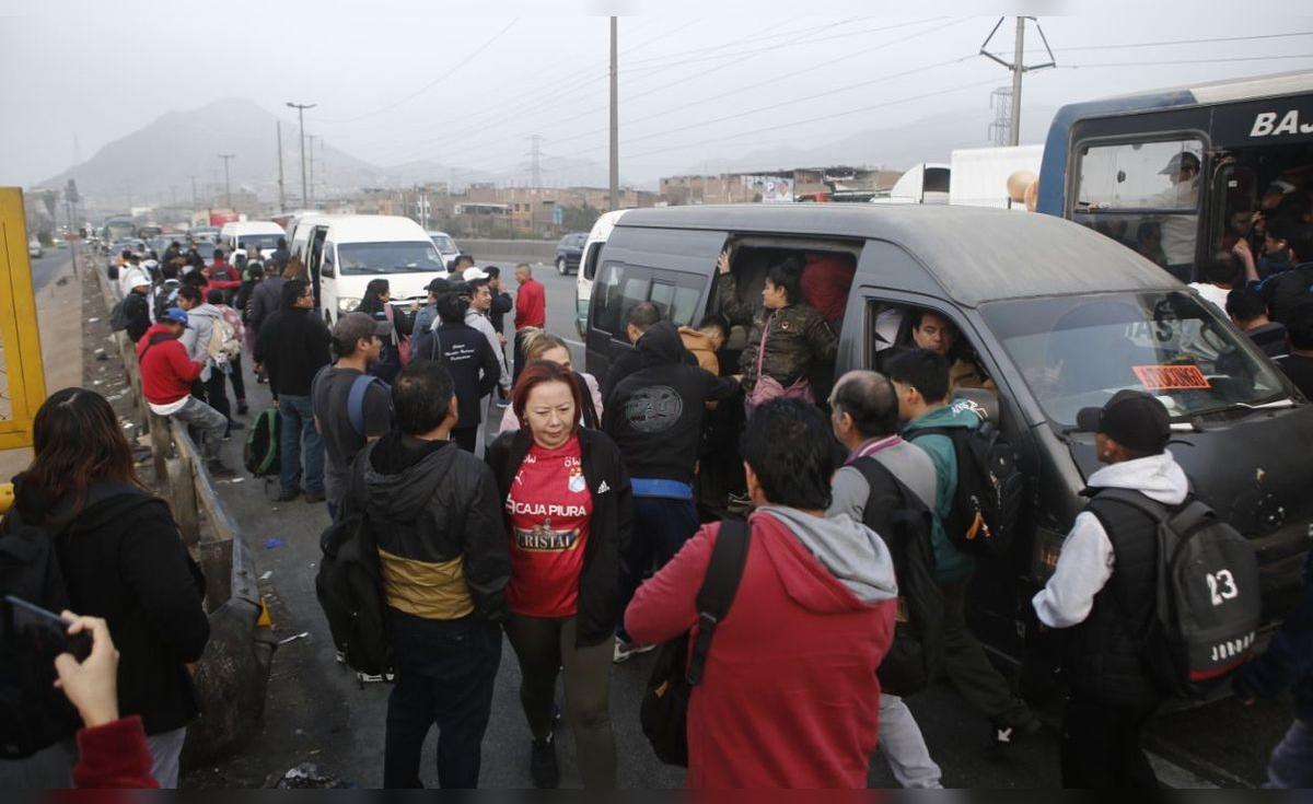 Transportistas respaldan marcha de la Generación Z y descartan paro el 14N