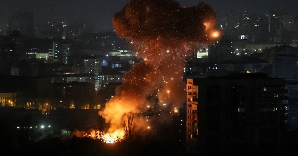 Rusia lanza ataque masivo a Kiev: dejan 25 heridos, incendios y caos en la capital