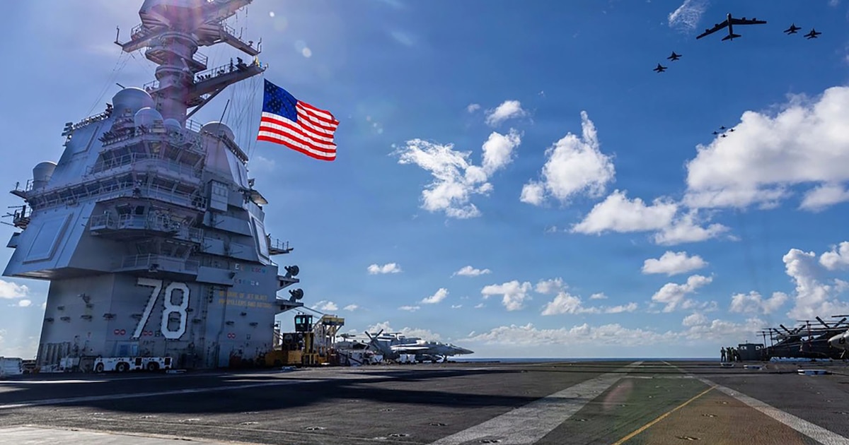 Imágenes del USS Gerald R. Ford en el Caribe, la plataforma naval más avanzada