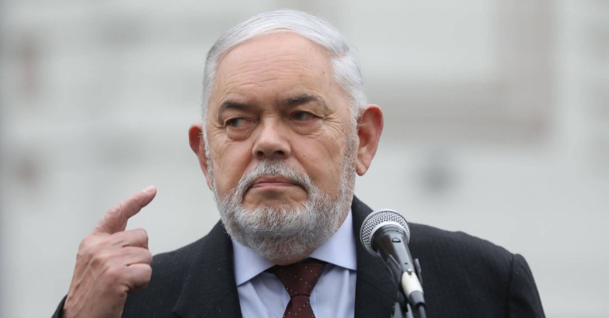 Jorge Montoya apoya sancionar a quienes usen mascarillas en protestas de forma gradual