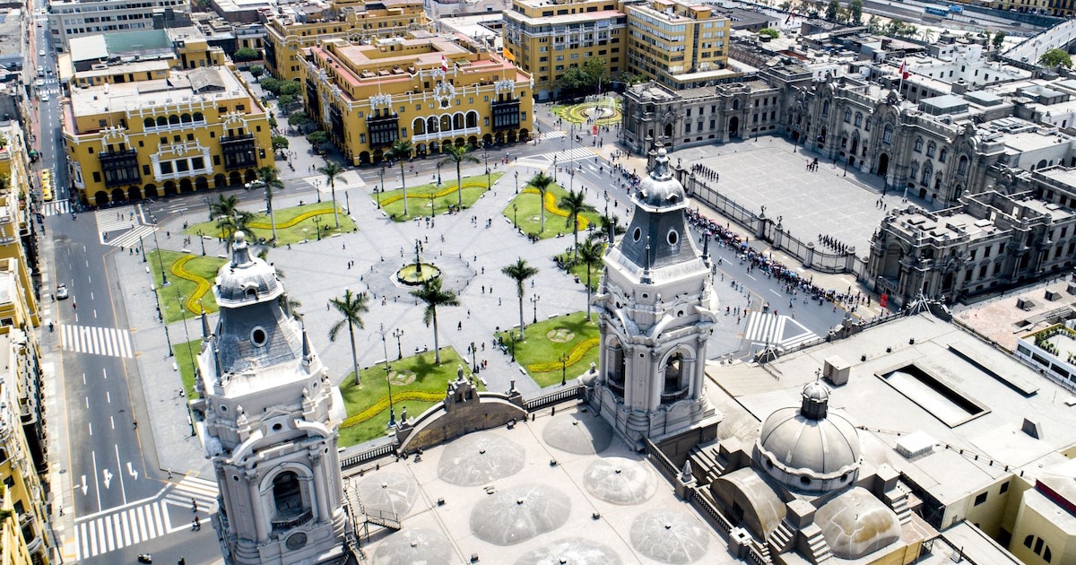 Reggiardo asegura que no se retirarán áreas verdes en la Plaza Mayor de Lima