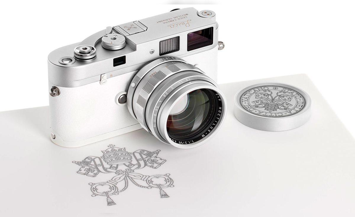 ¡Récord mundial! Cámara del Papa Francisco se vende en 7.5 millones de dólares para caridad