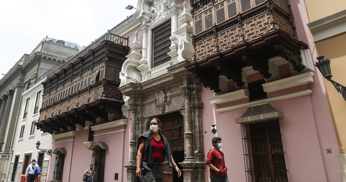 Cancillería peruana cierra funciones del cónsul en México tras tensión por asilo de Betssy Chávez