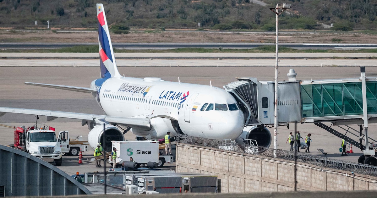 Dictadura de Maduro obliga a aerolíneas a reanudar vuelos en 48 horas bajo amenaza de revocación