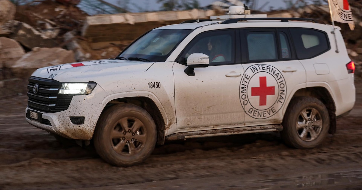 Hamas Entrega Cuerpo de Rehén en Gaza: Tensión y Frágil Alto el Fuego Se Mantiene