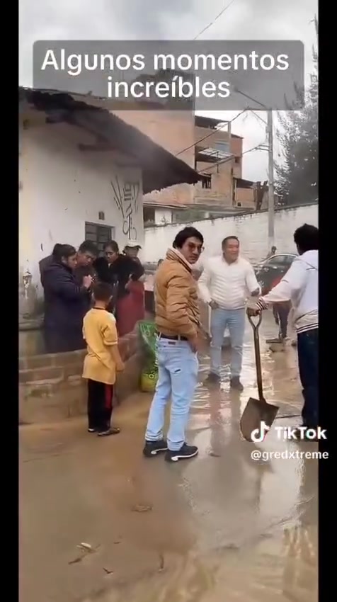 Vecinos de Baños del Inca exigen acciones al alcalde Jaime Mantilla por lluvias