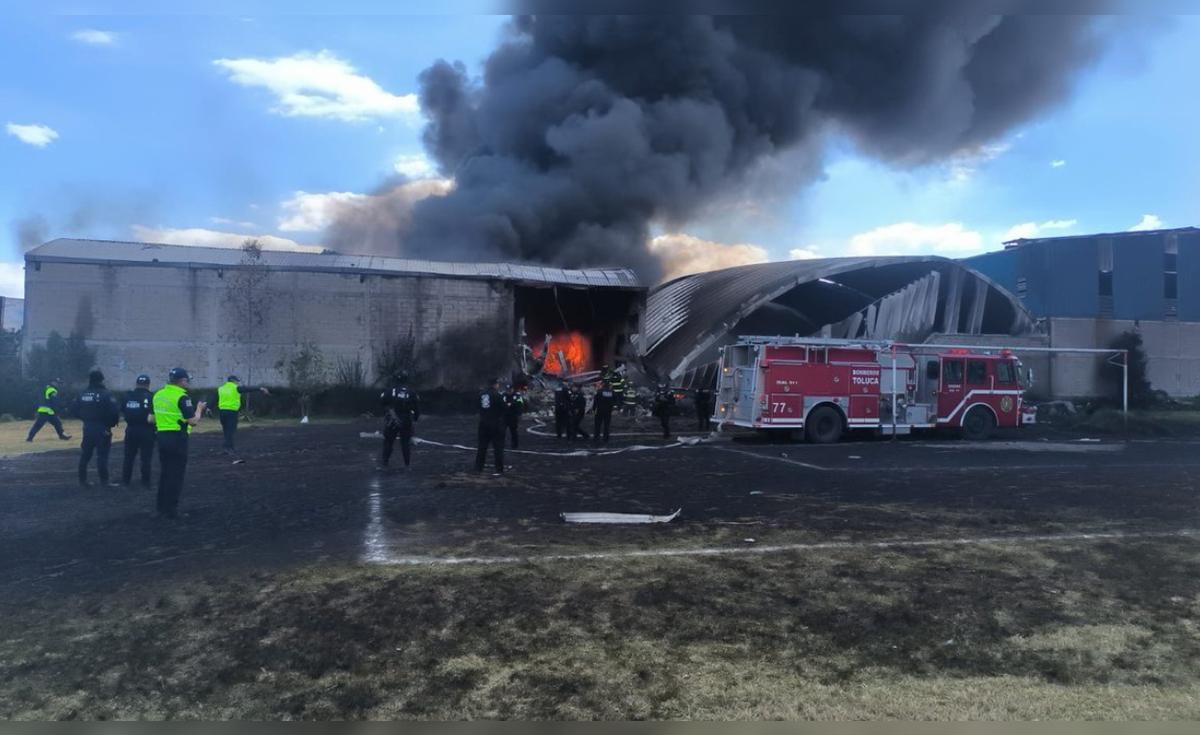 Avioneta privada se desploma cerca del aeropuerto de Toluca y causa seis fallecidos