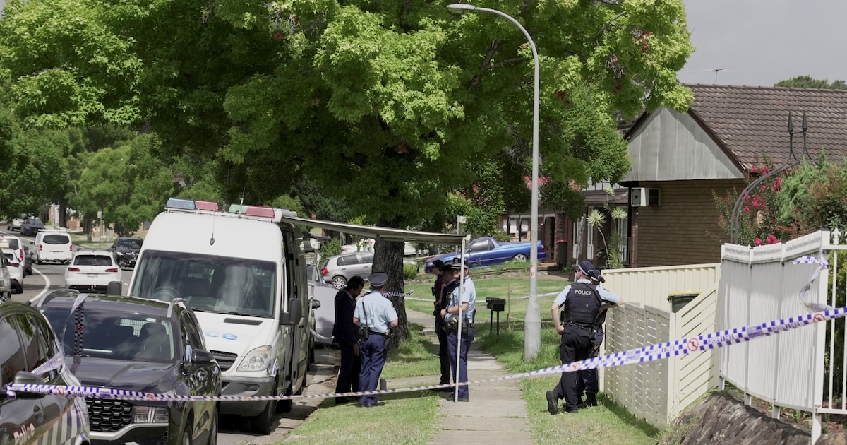 Policía encuentra explosivos improvisados y banderas de ISIS en vehículo vinculado a atacante de Bondi Beach