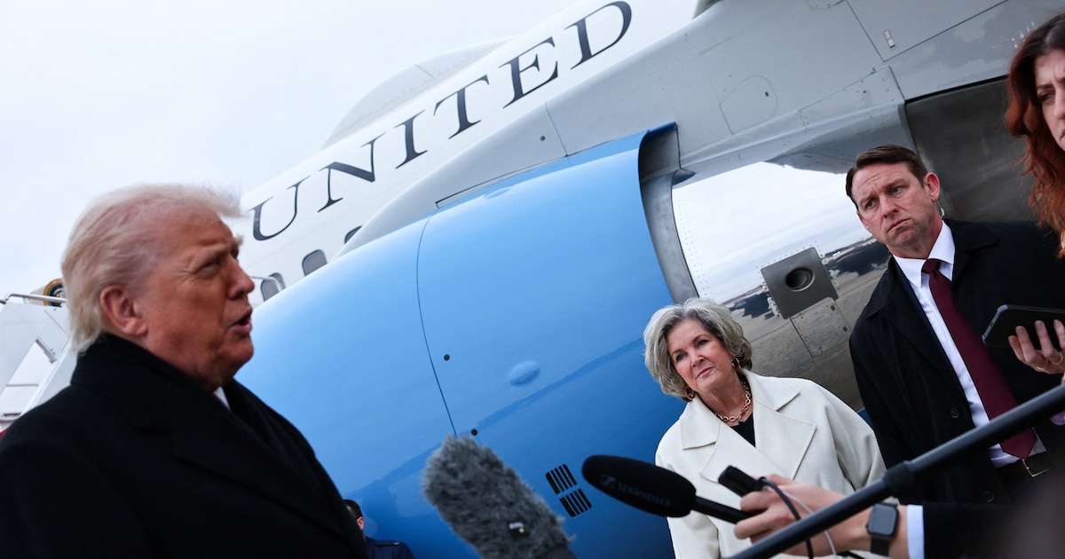 Trump afirma que el régimen de Maduro le quitó derechos petroleros a Estados Unidos y exige su regreso