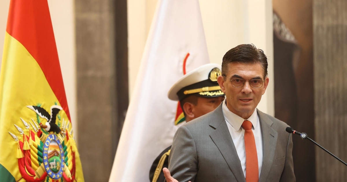 Bolivia firma decreto supremo con medidas económicas, sociales y energéticas para enfrentar la crisis y estabilizar el país