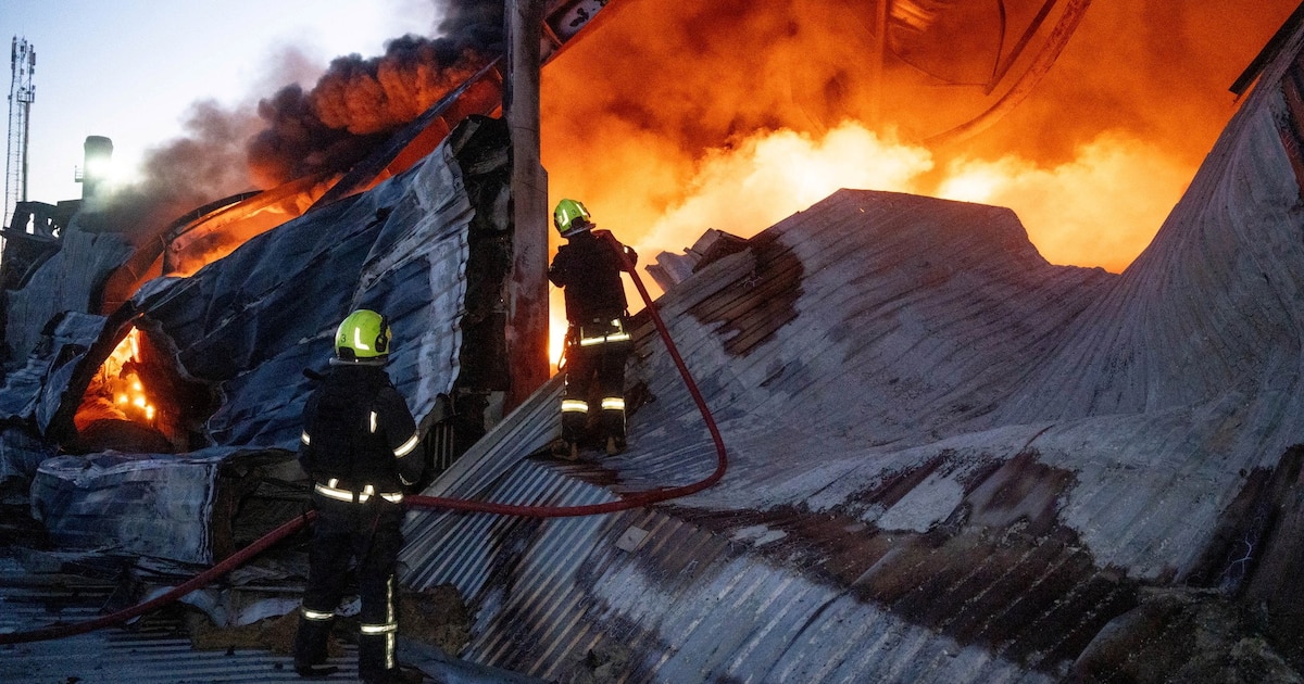 Rusia lanza misil balístico contra Odessa, Ucrania, deja 7 fallecidos y 15 heridos en ataque a infraestructura portuaria