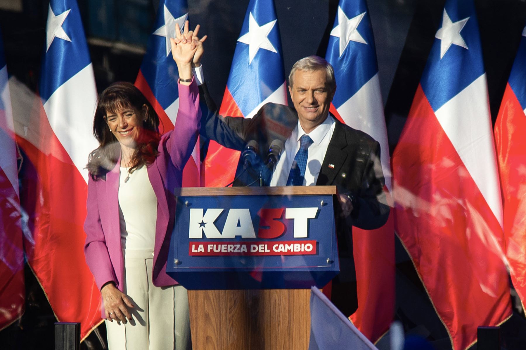 Kast discute con Noboa sobre creación de corredor humanitario para el retorno de migrantes venezolanos