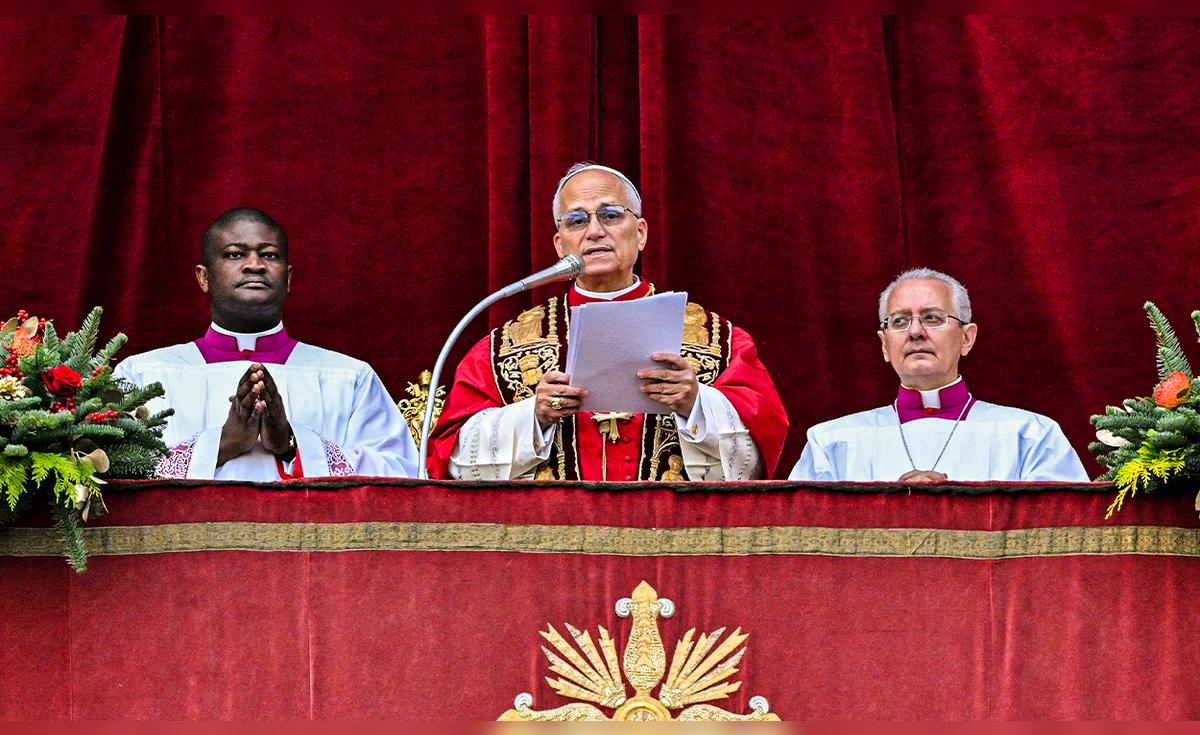 León XIV llama a Ucrania y Rusia a dialogar y condena las heridas de la guerra en su homilía navideña