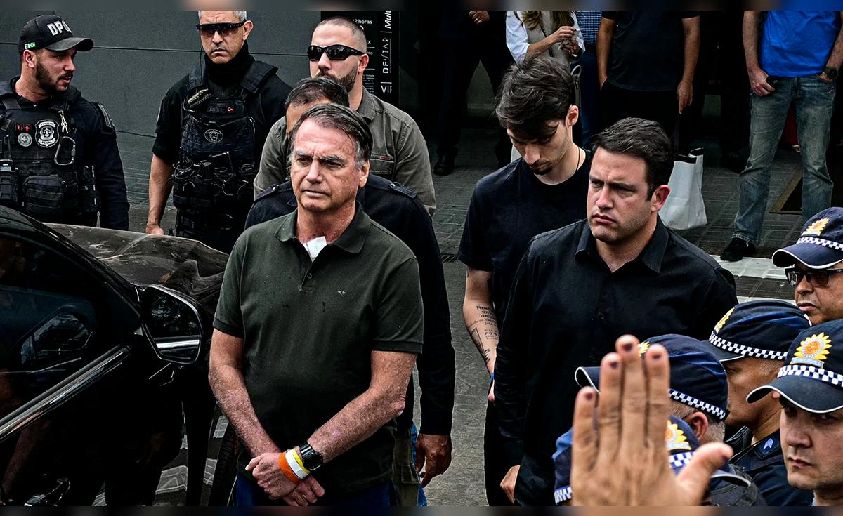 Jair Bolsonaro recibe cirugía de hernia inguinal en Brasilia durante su reclusión por condena por golpe de Estado