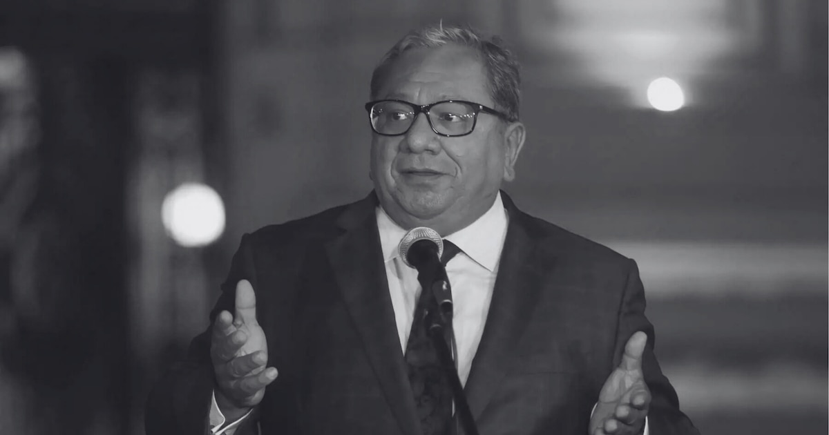 Muere Carlos Anderson a los 65 años; ¿quién reemplazará su banca en el Congreso?